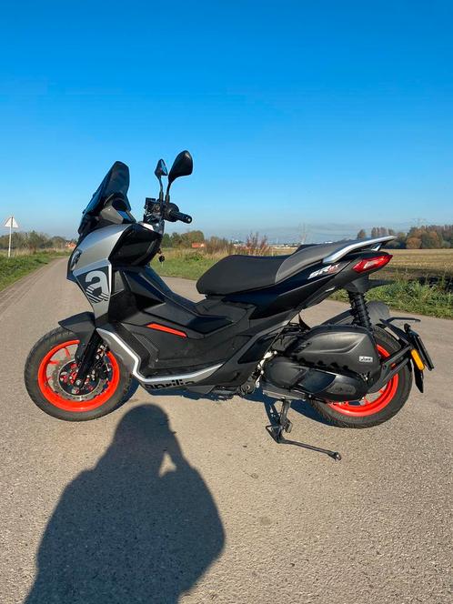 Aprillia SR GT sport 200 incl fabrieksgarantie tot 26-5-25