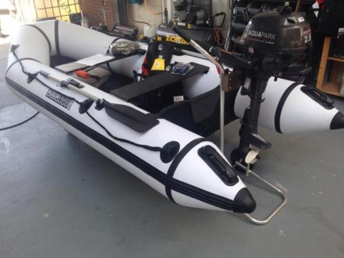 Aquaparx Rubberboot 3.30m inclusief 2.5 pk 4 takt  Topper