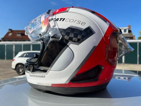 ARAI carbon helm RX7V in Ducati Corse kleuren