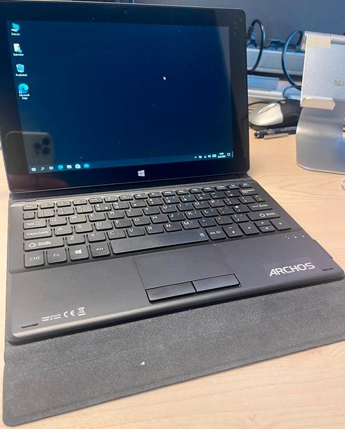 Archos Laptop  tablet 2-in-1 - Intel Atom Quad-Core - 32GB