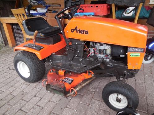 Ariens zitmaaier 