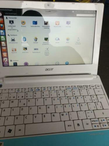 Aser aspire one mini laptop