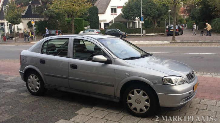 Astra 1.6 8V 5-Deurs 2001 Airco Zilver Elektr Ramen Trekhaak