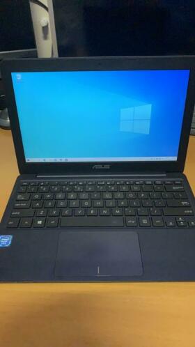 Asus eee Asus X205TA Pc blauw izgs met extra 32GB micro SD