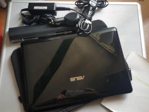 Asus EEE mini laptop  netbook met 2 accu039s en 12V adapter