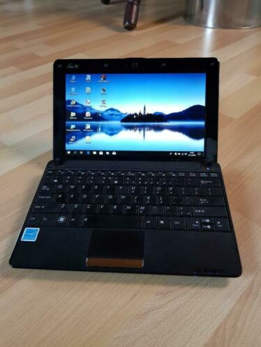 Asus eee PC 1001HA met Windows 10 en Microsoft Office