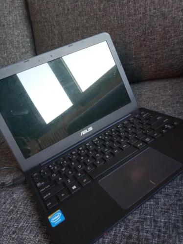 Asus f205t mini laptop