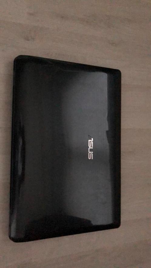 Asus I3 500gb4gb geheugen laptop 17inch met oplader.