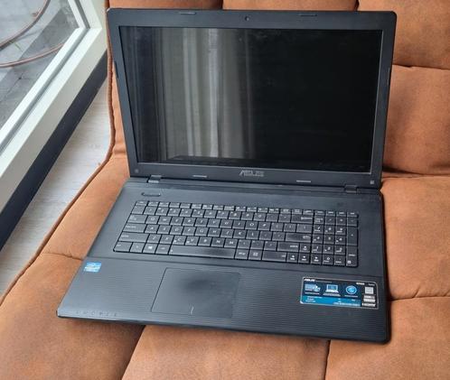 Asus R704A - i5 - 17,3 inch
