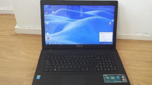 Asus R704a -Y049H 2.4ghz 17.3 inch Scherm 6GBRam 750GB HDD 