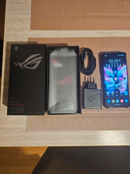 Asus ROG Phone 6, Gaming Phone, 12 GB RAM, 6000 mah bat.