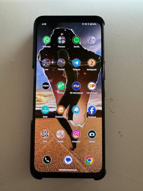 ASUS ROG Phone 7 Ultimate - Like New Condition