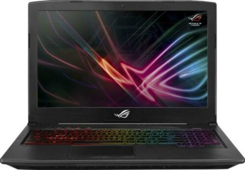 Asus Rog Strike  I7 7700HQ  GTX 1070  16GB DDR4  144 Hz