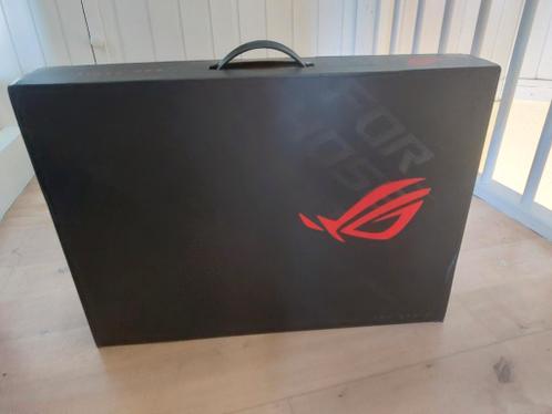 Asus Rog Strix 17,3 inch bijna nieuw