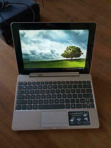 Asus Transformer Pad Infinity TF700 met dock