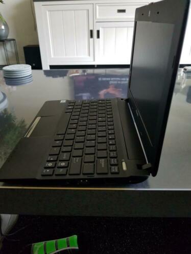 Asus ultra dun breedbeeld 10.1 laptop