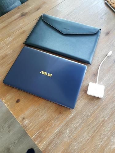 Asus Zenbook 3 12,5034 (UX390UA-GS042T)