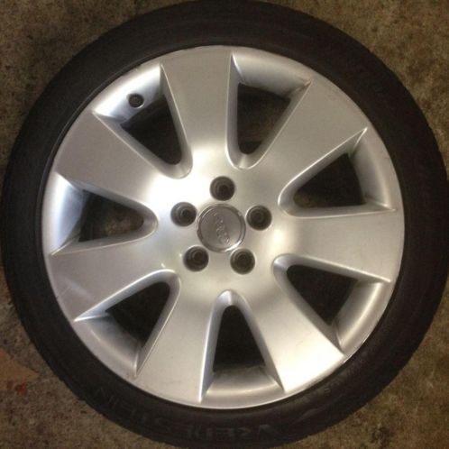 Audi, 18 inch Vredestein Winterbanden