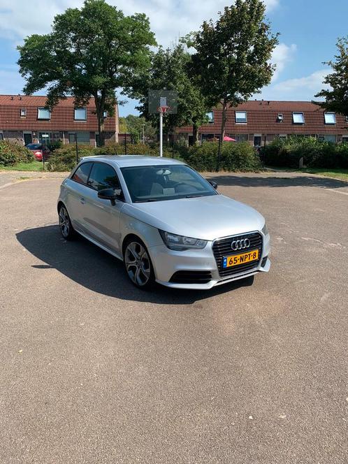 Audi A1 1.2 Tfsi 63KW 2010 Grijs