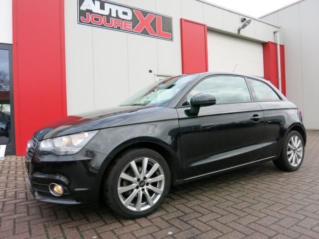 Audi A1 1.2 TFSI Attraction Navigatie LMV