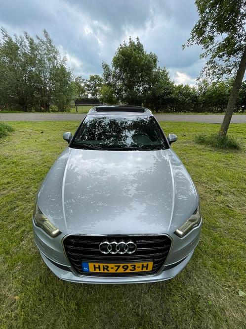 Audi A3 1.2 Tfsi 81KW SB S-tronic 2015 Grijs