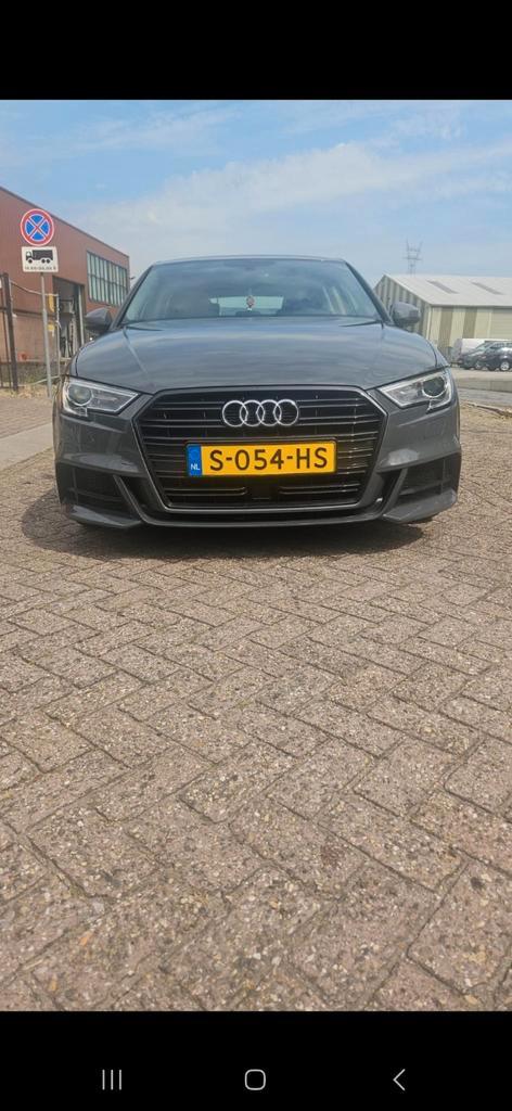 Audi A3 1.5 Tfsi 150pk CoD Ultra S-tronic 2018 Grijs