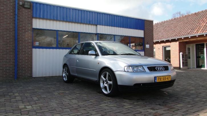 Audi A3 1.6 74KW 3D 1997 Grijs AIRCO DAKRAAM