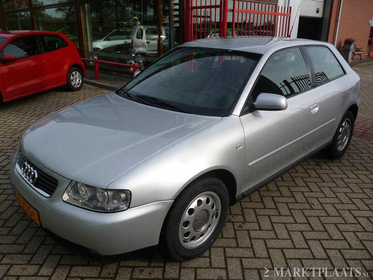 Audi A3 1.6 75KW 3D 2002 zilver metallic