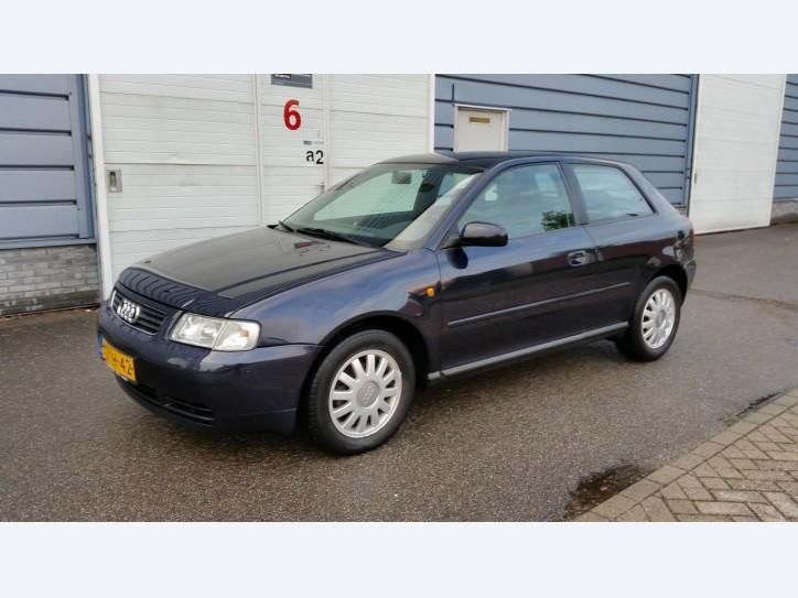 Audi A3 1.6 Ambiente Automaat Alcantara NAP (bj 1999)