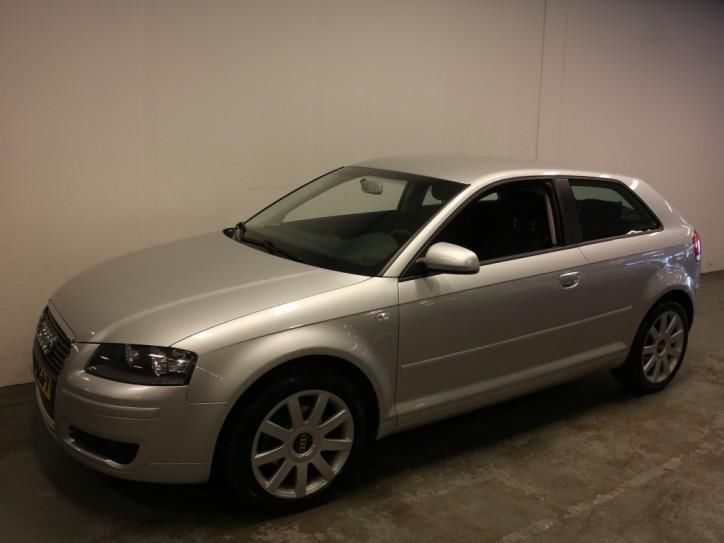 Audi A3 1.6 ClimateCruiseParrotLM wielen (bj 2008)