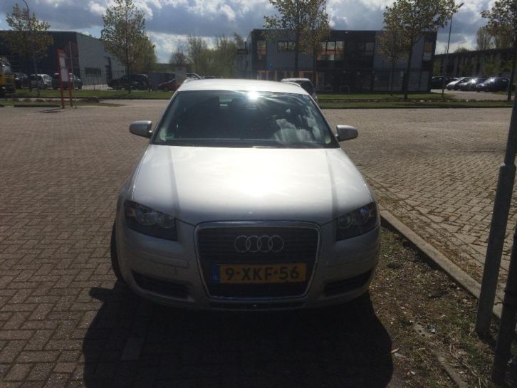 Audi A3 1.6 Sportback 75KW 2008 Grijs