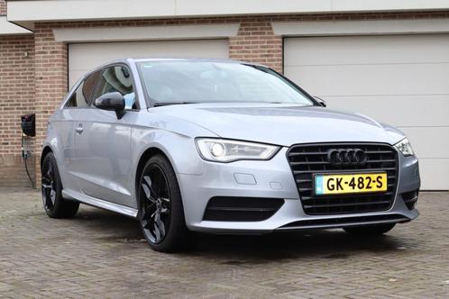 Audi A3 1.6 TDI 81KW 3D 2015 Floretzilver Metallic