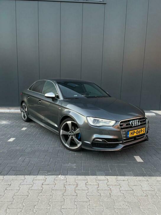 Audi A3 1.6 TDI 81KW Sedan S-tronic 2015 Grijs