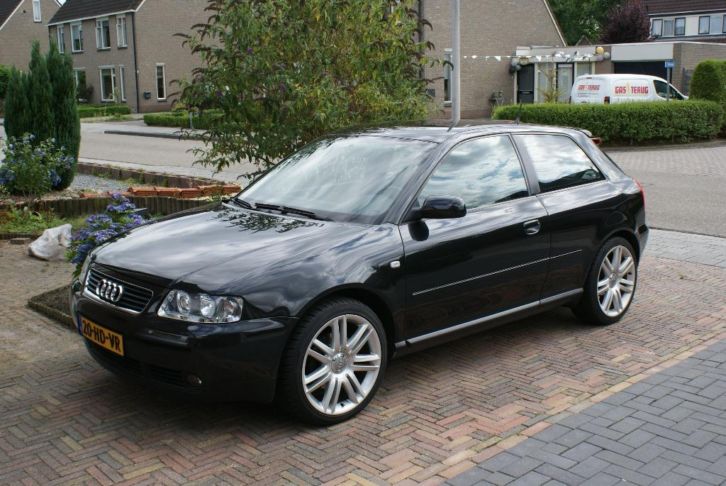 Audi A3 1.8 110KW 3D 2001 Zwart