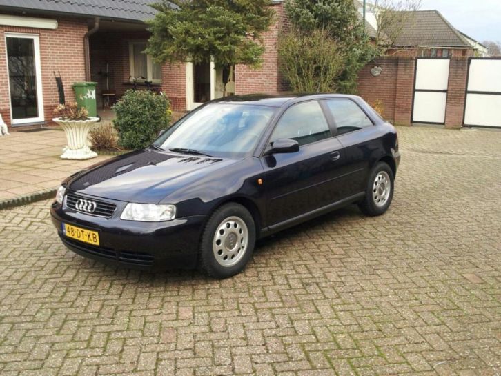 Audi A3 1.8 92KW 3D 2000 Blauw