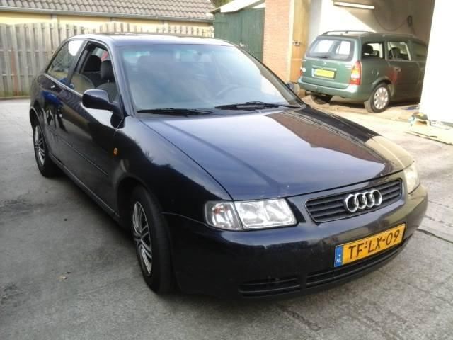 Audi A3 1.9 TDI ROOD 81KW 3D 1998 Blauw Nieuw APK