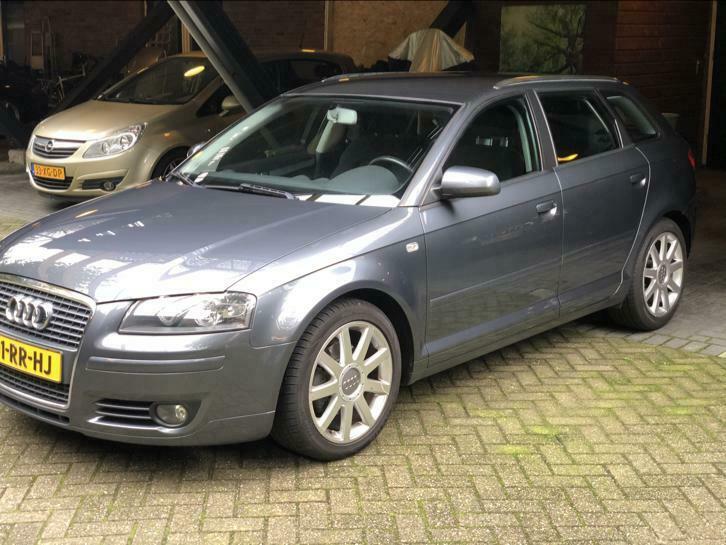 Audi A3 2.0 Sportback 110KW 2005 Grijs, Goed onderhouden