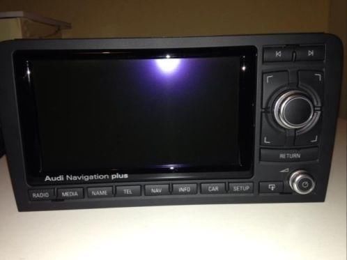 Audi A3 RNS-E MMI RNS piano lak navigatie plus 510 315 a4