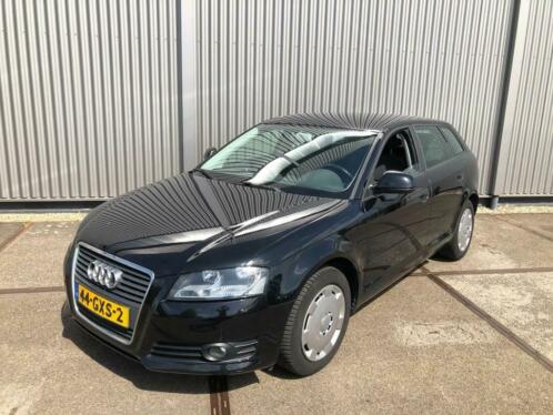 Audi A3 Sportback 1.4 TFSI Attraction 5 DEURS CLIMA