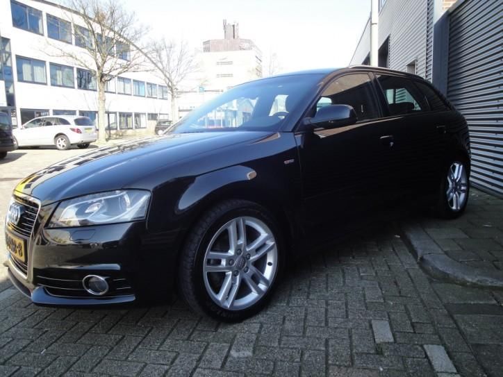 Audi A3 Sportback 1.4 TFSI S-LINE S-TRONICLEDXENONPDCF1