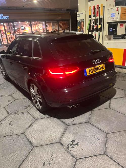 Audi A3 Sportback 2.0 TDI 184 PK quattro 2xsline zwart pdak