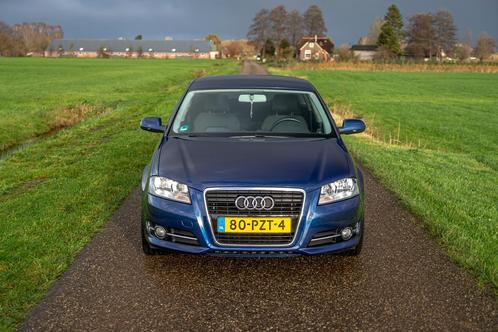 Audi A3  Sportback S-tronic 2011  S-Line Blauw