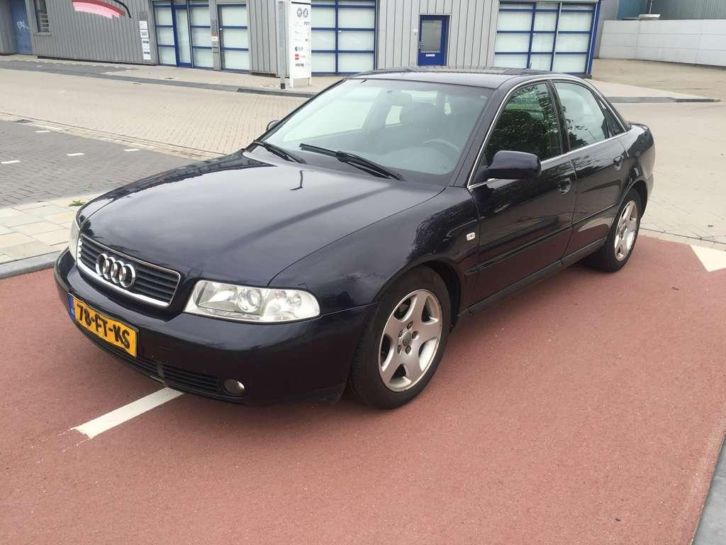 Audi A4 1.6 Advance