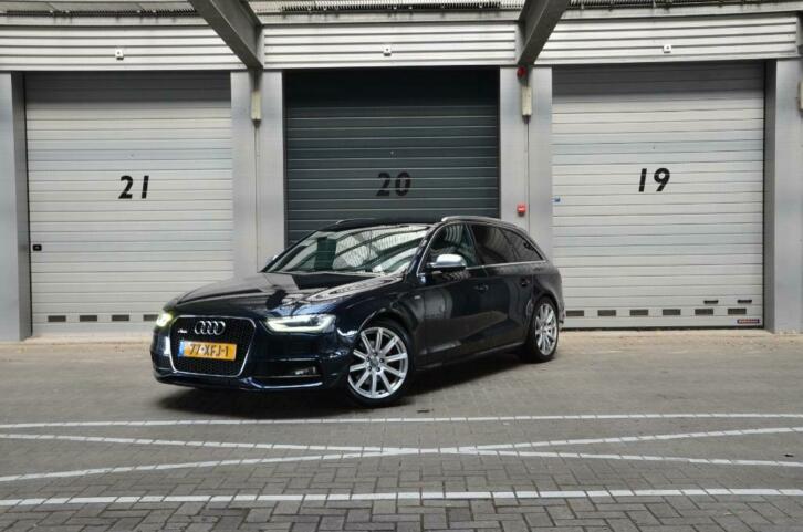 Audi A4 1.8TFSI 125KW Avant Multitr. 2012 Blauw (RS LOOK)