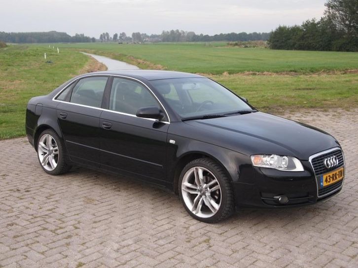 Audi A4 1.9 TDI 2005 Sedan, Zwart, Pro line, Navi