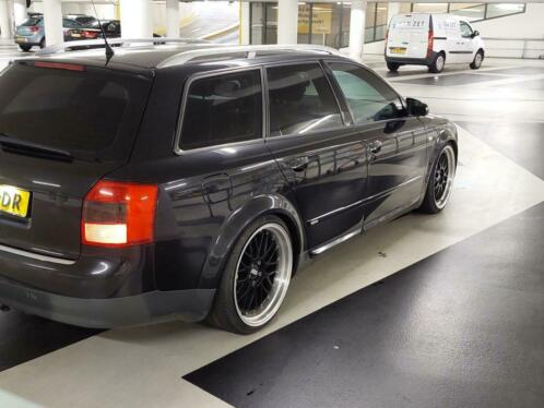 Audi A4 2.0 Avant 96KW 2003 Zwart