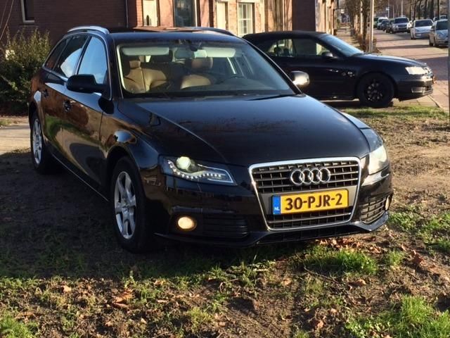 Audi A4 2.0 TDI 105KW Avant 2010 Zwart