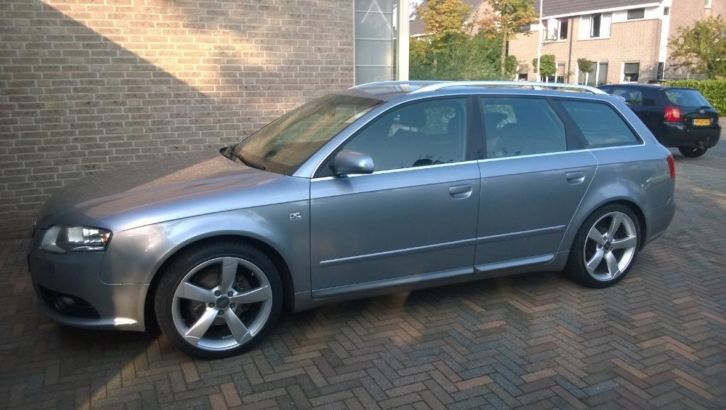 Audi A4 2.0 TDI Avant 103KW 2006 Grijs