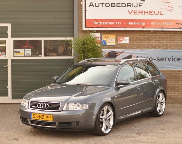 Audi A4 2.4 170Pk S-line uitvoering