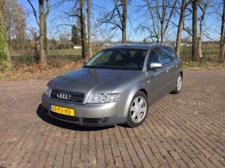 Audi A4 2.5 TDI Avant V6 132KW Quat. AUT 2002 Grijs